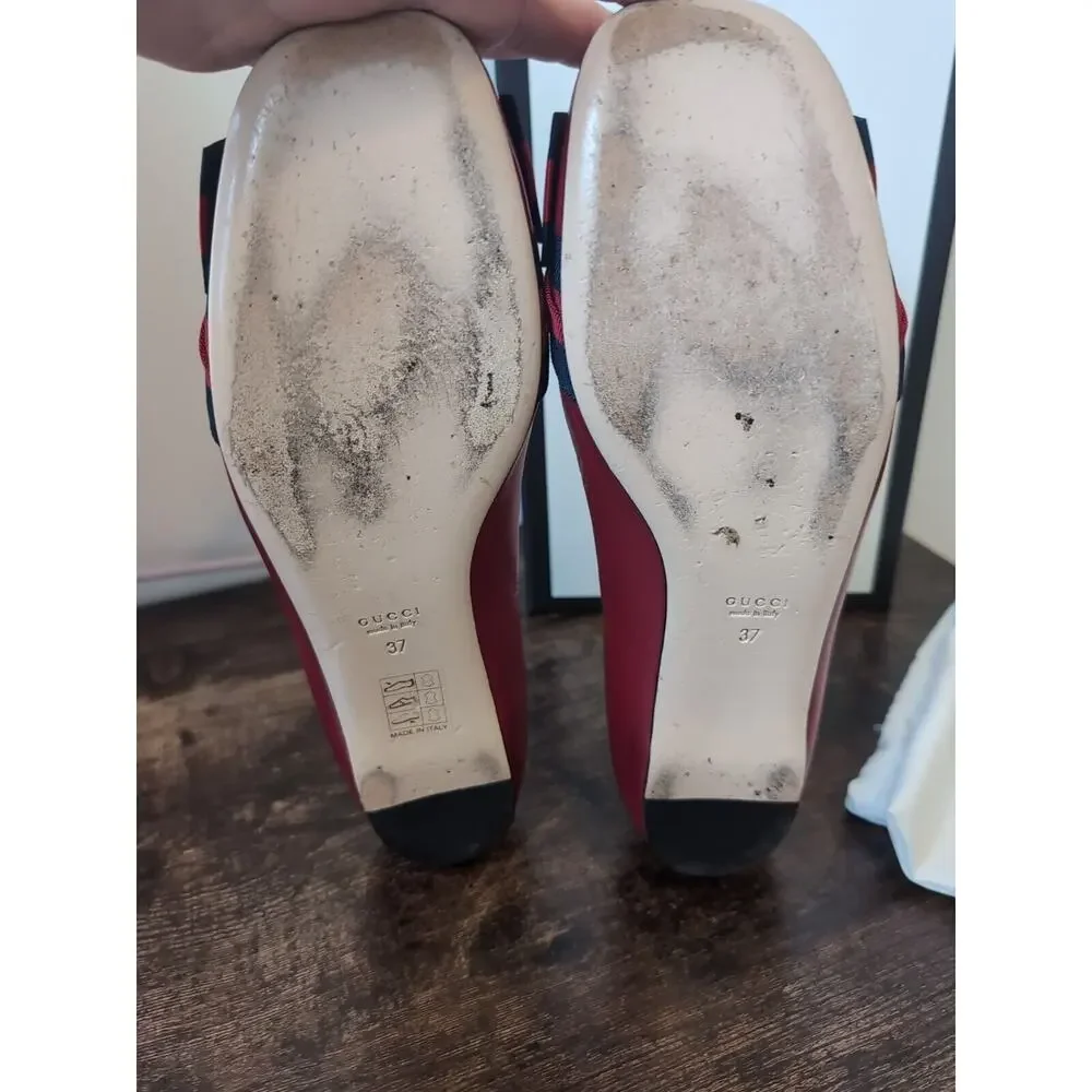 Gucci womens red